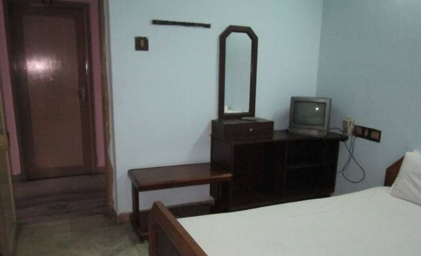 Thirumal Lodge, Tanjore 4